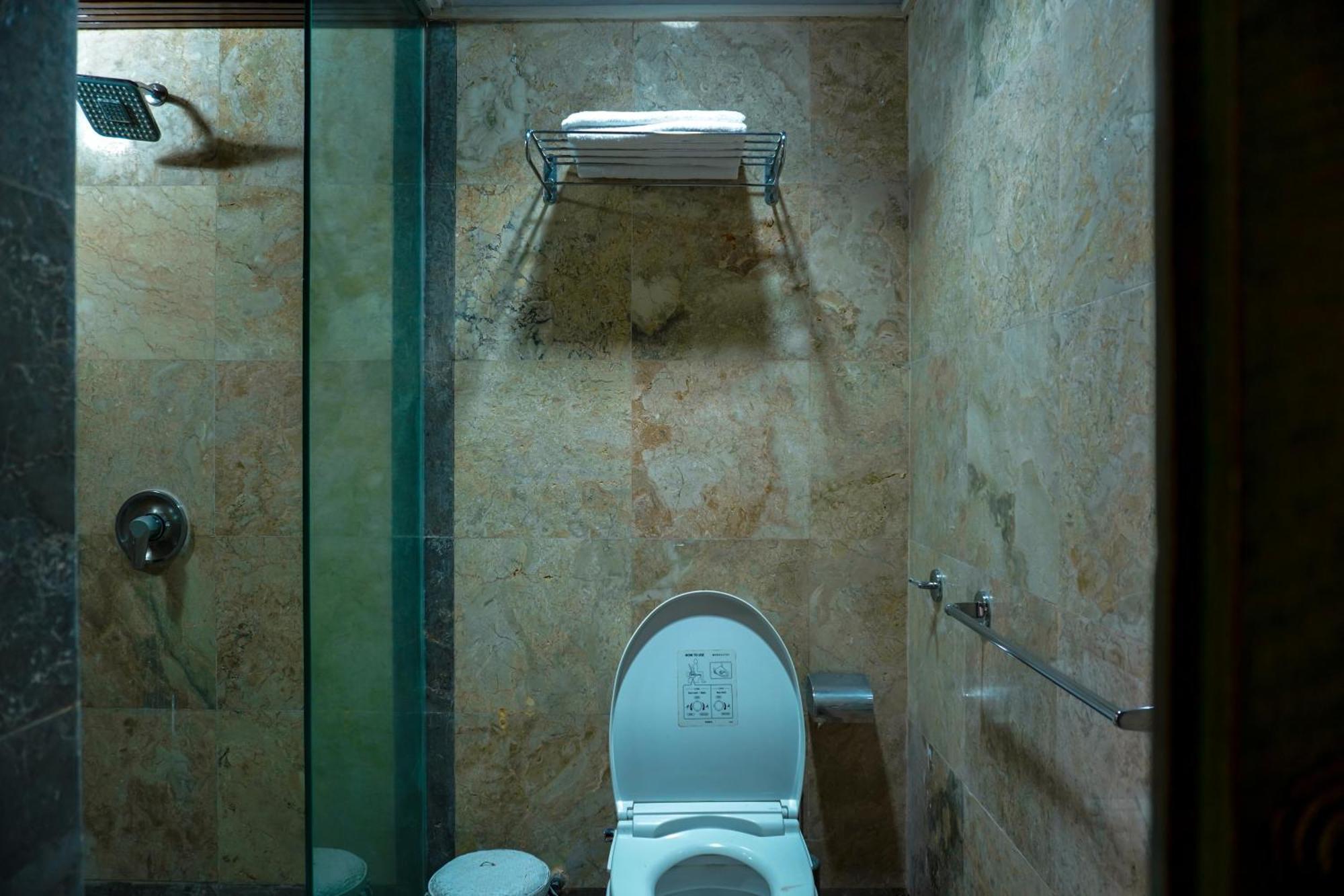 Alam Puri Residence And Art Museum Darmasaba Extérieur photo